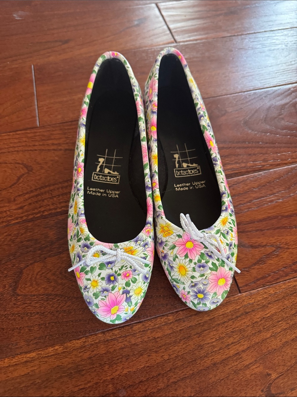 Vintage Tictactoes Floral Leather Bow Flats Cottagecore 7.5 8